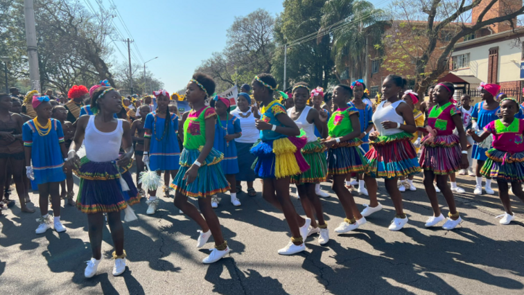 Hundreds of South Africans in traditional attire attend Heritage