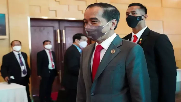 Indonesian President Joko Widodo attends the ASEAN summit held in Phnom Penh, Cambodia November 11, 2022.