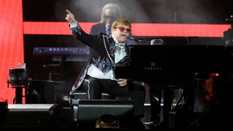 Elton John performs "Bennie and the Jets" as he wraps up the U.S. leg of his 'Yellow Brick Road' tour at Dodger Stadium in Los Angeles, California, U.S. November 20, 2022.