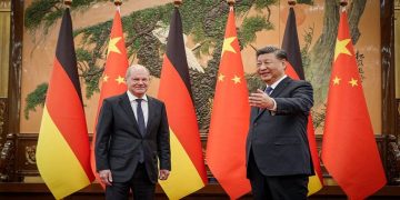 German Chancellor Olaf Scholz meets Chinese President Xi Jinping in Beijing, China November 4, 2022.