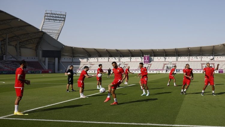 File | General view of Morocco team members during training