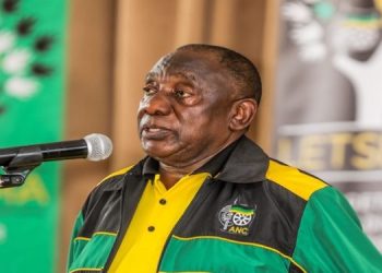 [File Image] ANC President Cyril Ramaphosa addresses community members during the Letsema campaign.