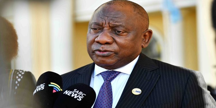 [File Image] President Cyril Ramaphosa speaks to members of the media.