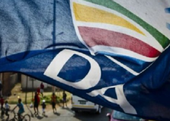The Democratic Alliance party flag can be seen in the above illustration.