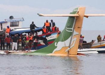 Rescuers attempt to recover the Precision Air passenger plane that crashed into Lake Victoria in Bukoba, Tanzania, November 6, 2022.