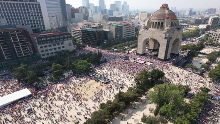 Demonstrators march against the electoral reform proposed by Mexican President Andres Manuel Lopez Obrador and in support of the National Electoral Institute (INE) in Mexico City, Mexico, November 13, 2022