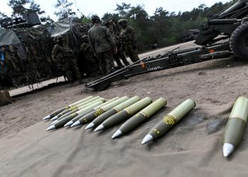 Citing US officials familiar with the deal, the Journal said the agreement calls for the United States to purchase 100 000 rounds of 155 mm artillery rounds that would be delivered to Ukraine.