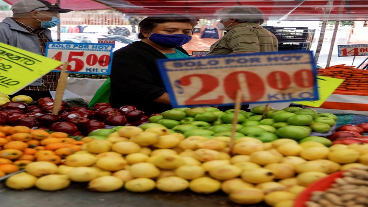 World food prices hit record high in 2022 despite December fall