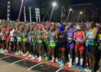 More than 14 000 athletes at the start of the 2022 Comrades Marathon.