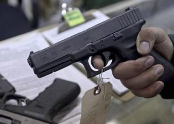 [File image] A Glock 17 9mm hand gun at the Guns-R-Us gun shop in Phoenix, Arizona, December 20, 2012.