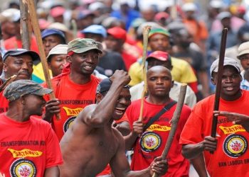 [File Image]: Striking Satawu members march through the streets of Johannesburg, February 15, 2011.