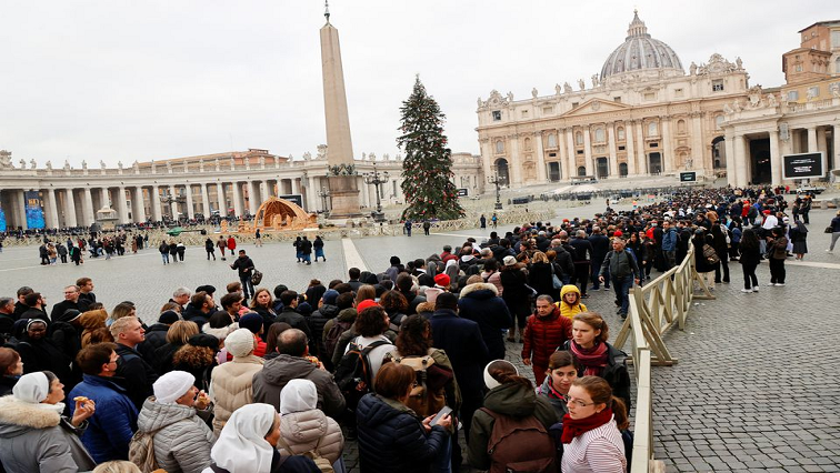 Faithful pay respects to former Pope Benedict in St. Peter’s
