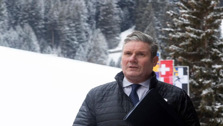Britain's Labour leader Keir Starmer walks to a meeting during the World Economic Forum (WEF) 2023, in the Alpine resort of Davos, Switzerland, January 19, 2023