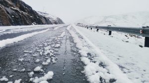 Snow on Eastern Cape road